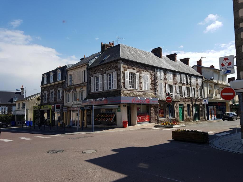 Appart Hotel Le Frenchy Bréhal Esterno foto